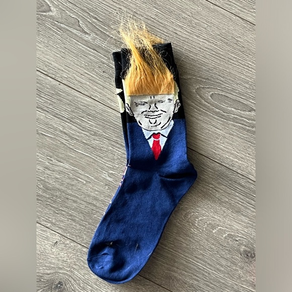 NWOT Unbranded 2 Pair of Funny Trump Socks and Trump Ornament - Picture 3 of 5